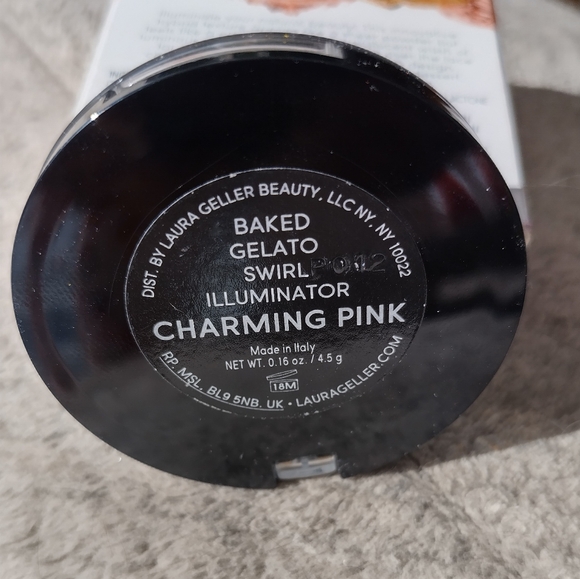 Laura Geller Baked Gelato Swirl Illuminator - Charming Pink - Picture 6 of 6